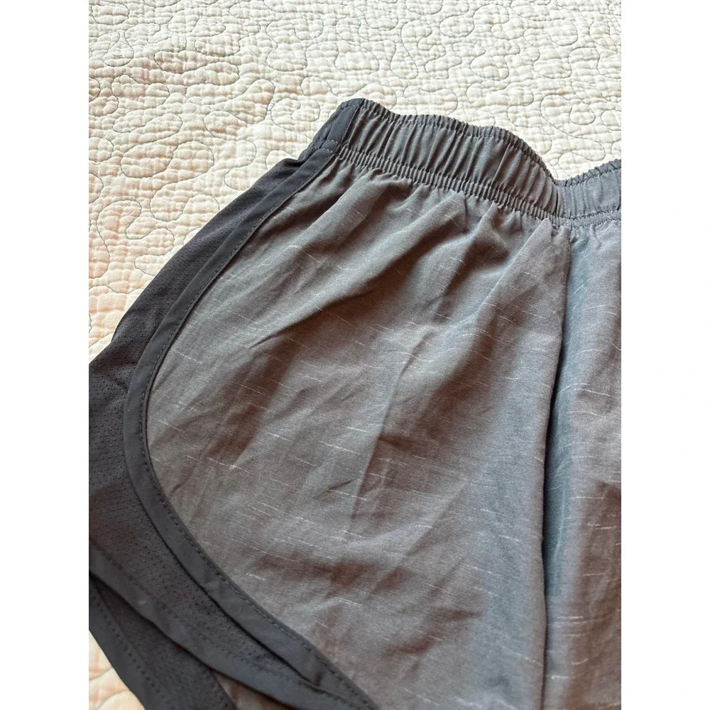 Nike Womens Dri-FIT Tempo Running Shorts Gray Black Size XS